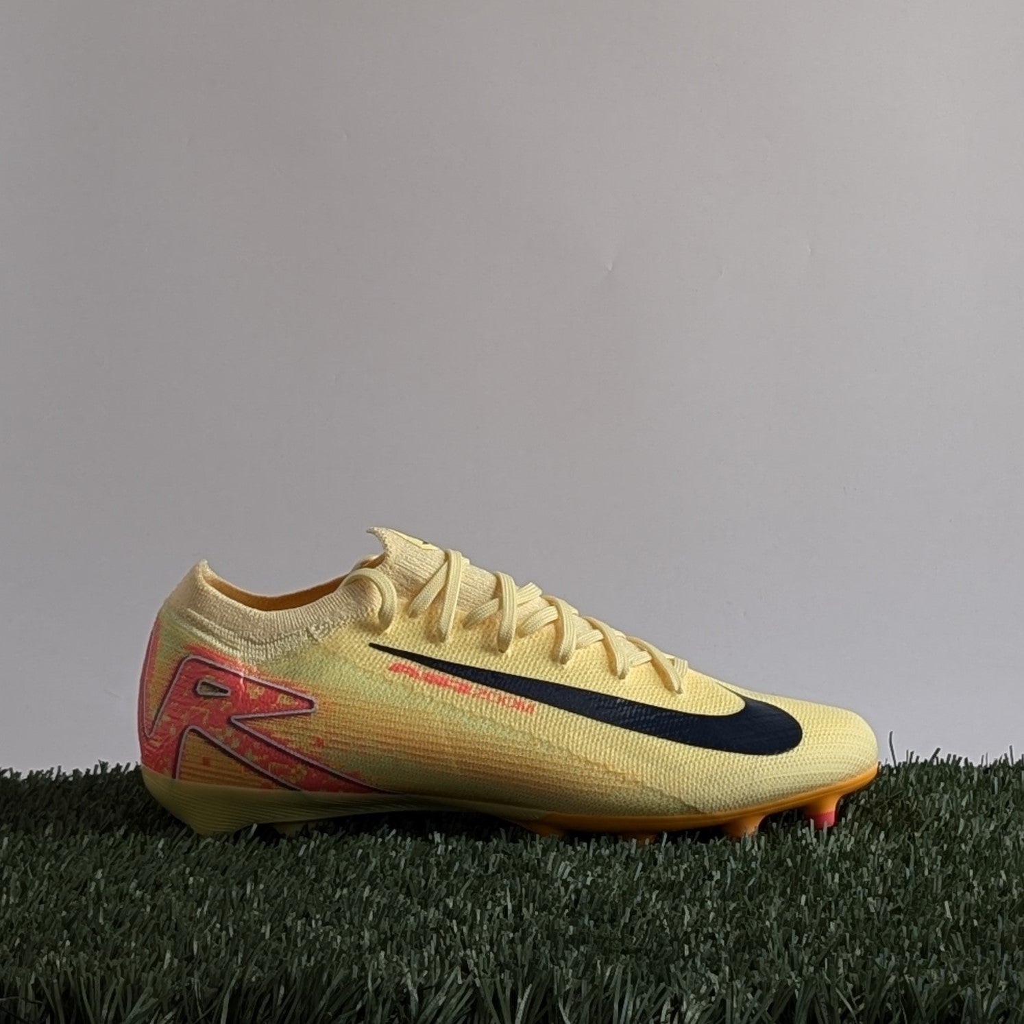 Nike cleats football gold best sale