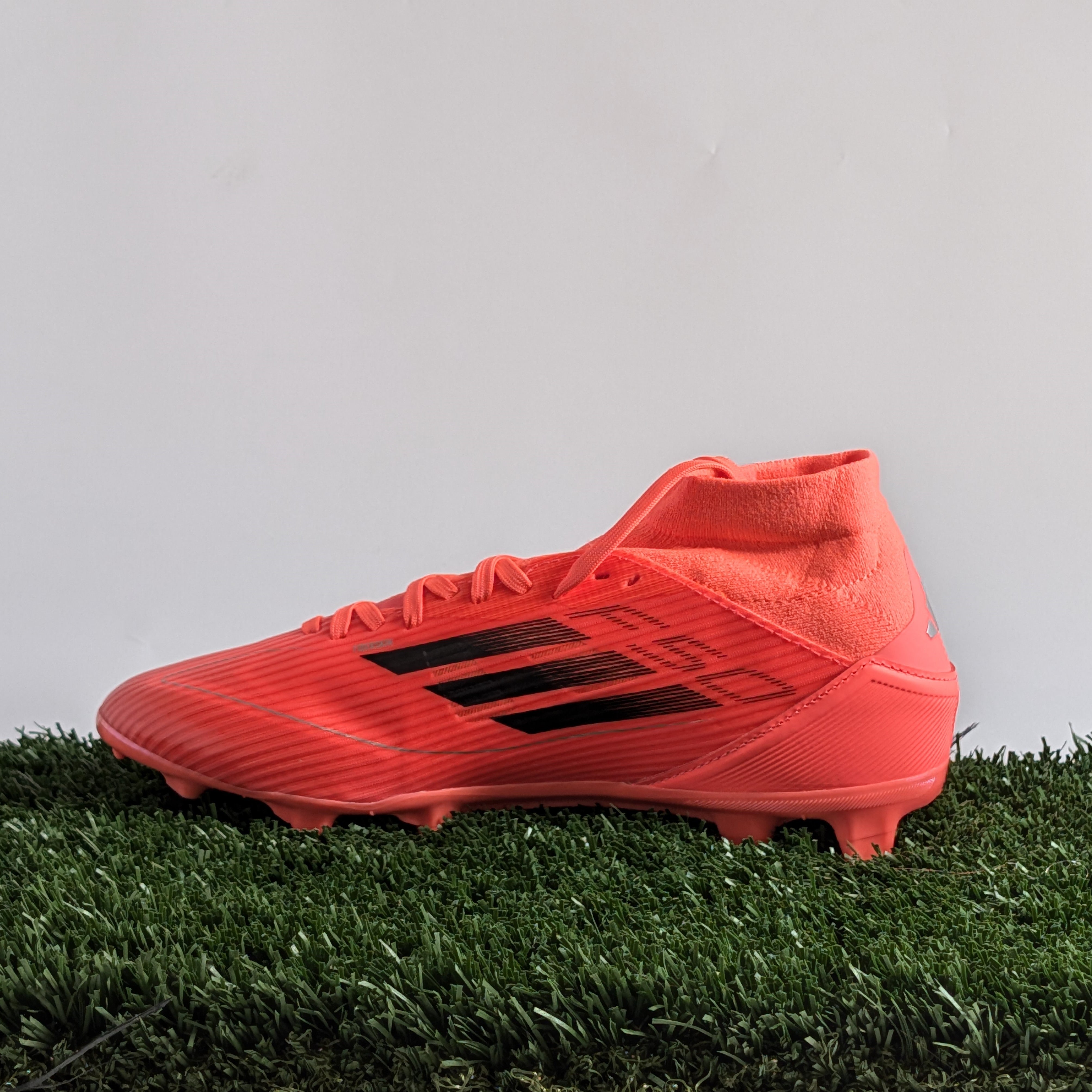 Adidas F50 League Mid FG/MG W - IH3813