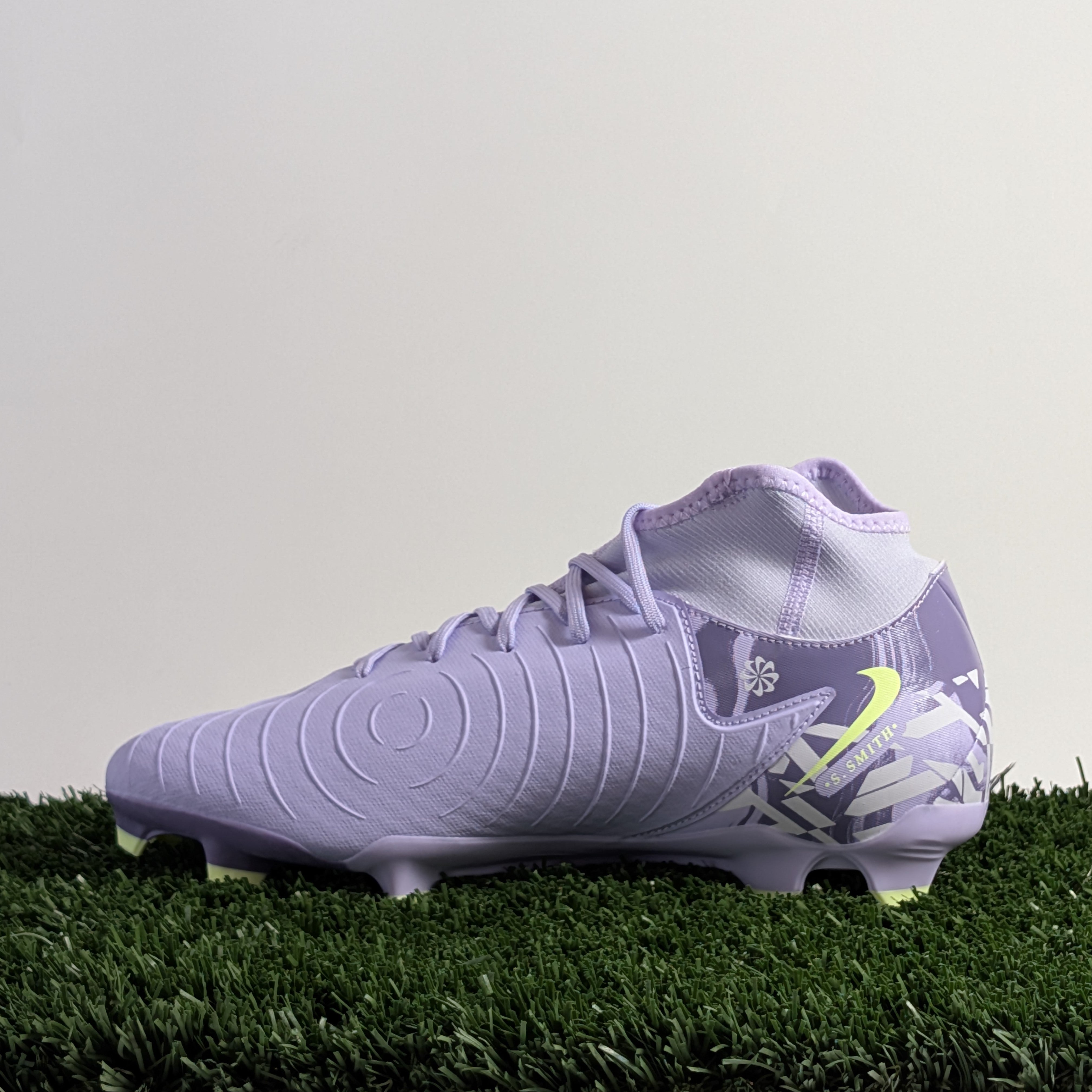 Nike Phantom Luna II Academy FG/MG NU1 - HF1598-500