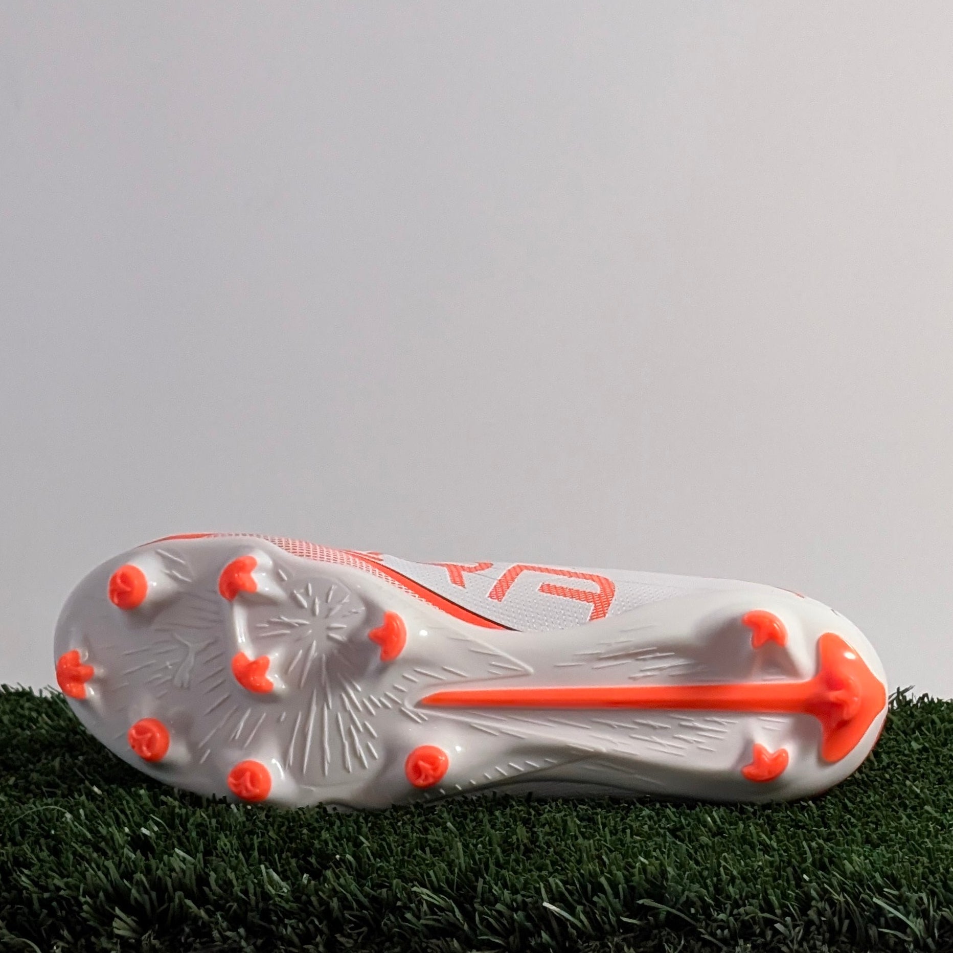 Puma Ultra 5 Play+ FG/AG - 108168 01