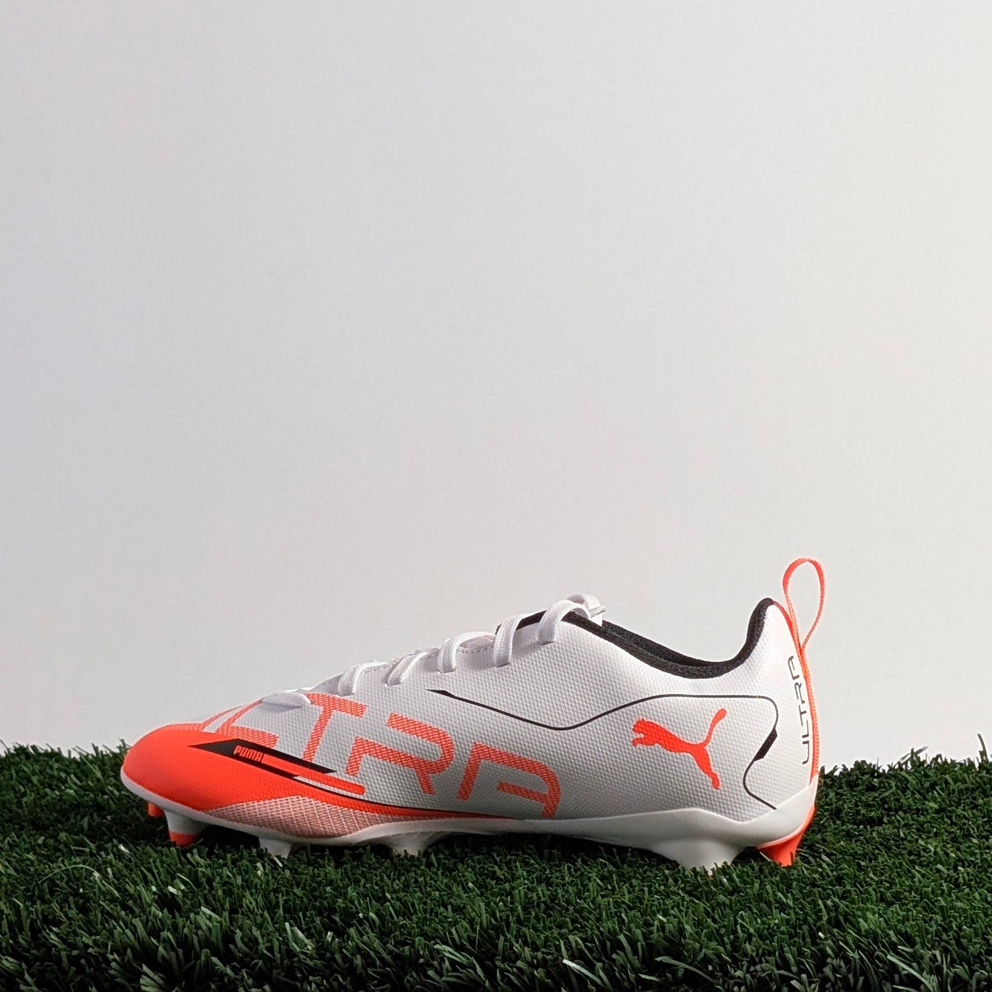 Puma Ultra 5 Play FG/AG Jr - 108170 01