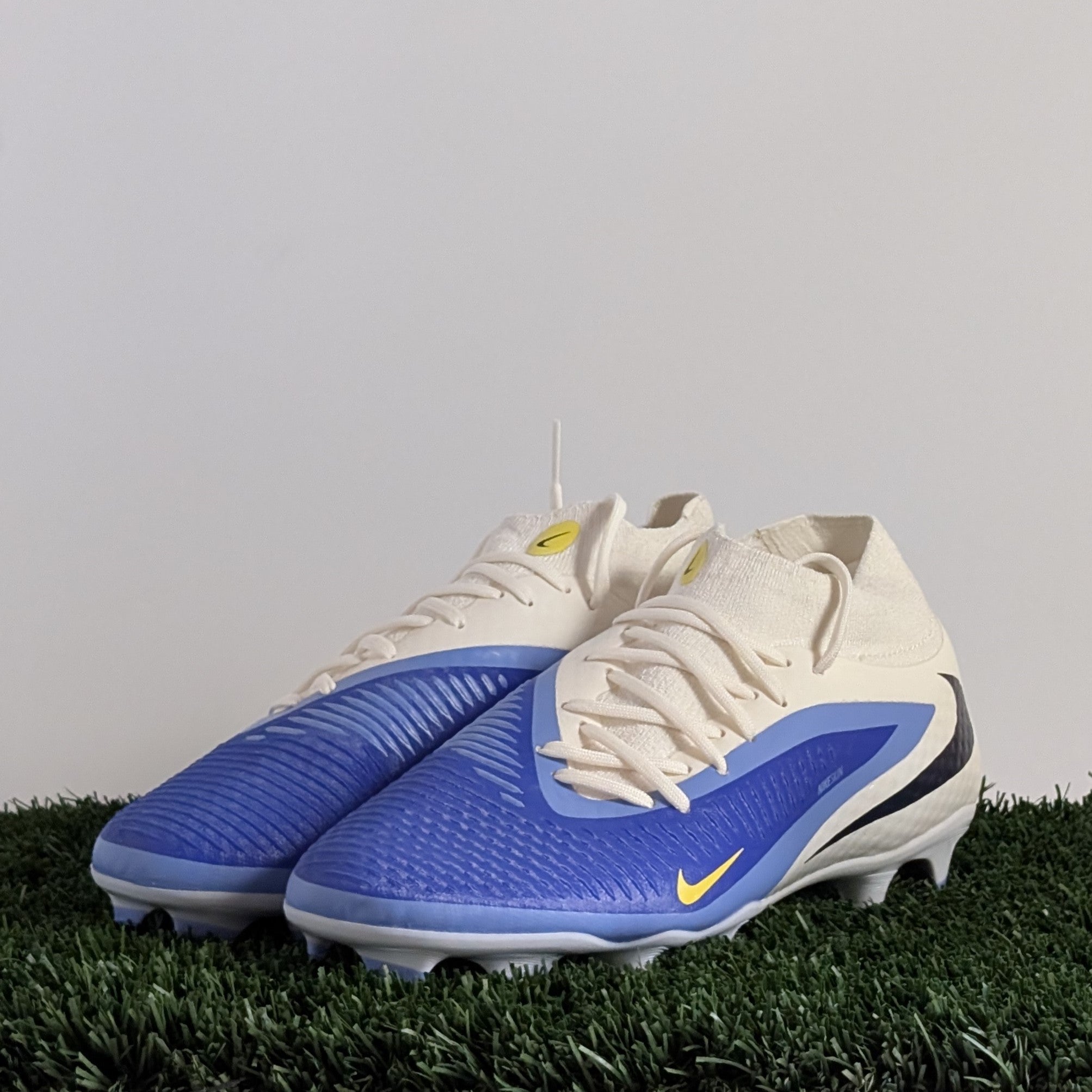 Nike Phantom 6 High ACAD FG/MG LV8 - HQ2279-400