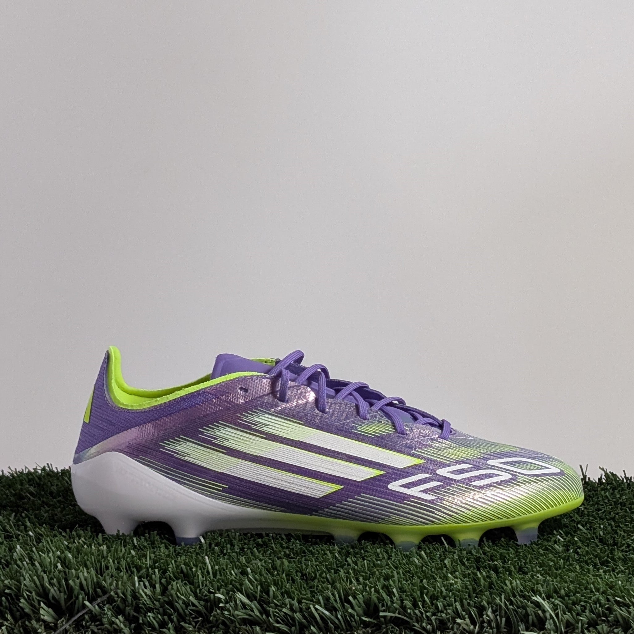 たこ　F50エリートAG 27.0 F50 ELITE AG／サッカーショップKAMO