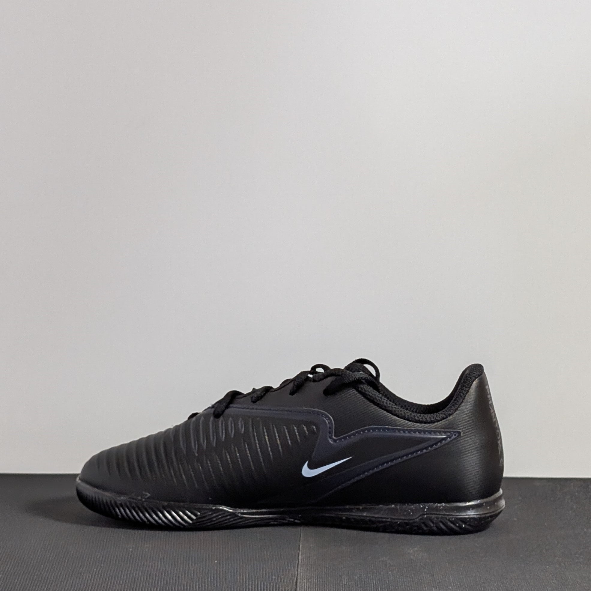 Nike Phantom 6 Low Club IC Jr - HQ2031-003